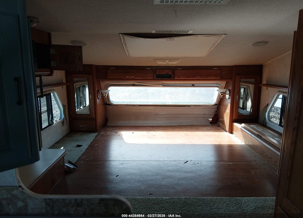 2000 FLEETWOOD CARIBOU VIN: 1EJ6N0905Y2398128
