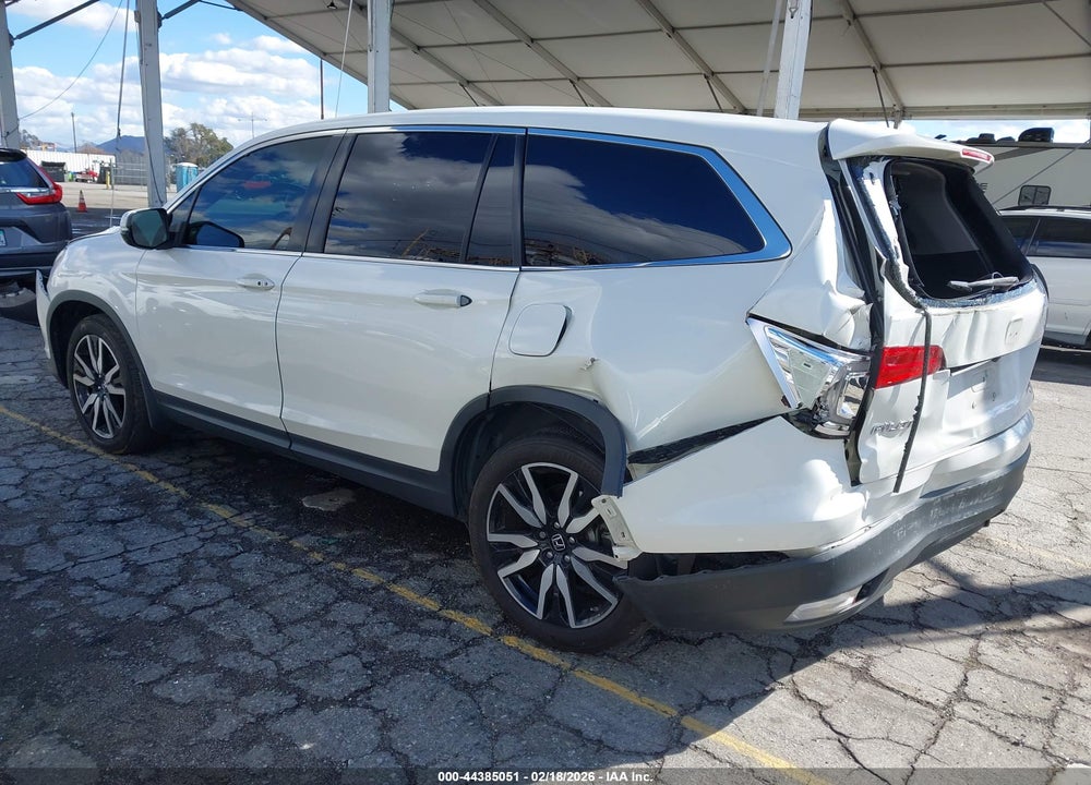 2018 HONDA PILOT EX VIN: 5FNYF5H35JB016050