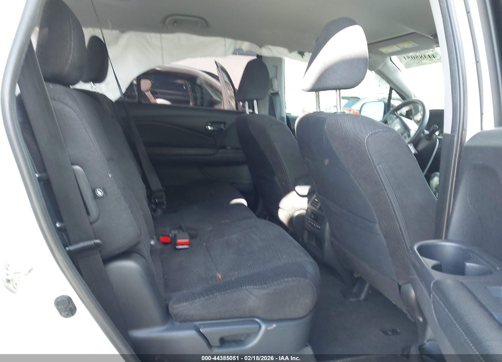 2018 HONDA PILOT EX VIN: 5FNYF5H35JB016050