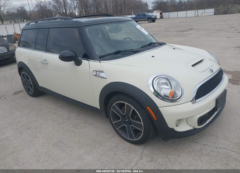 2011 MINI COOPER S CLUBMAN VIN: WMWZG3C5XBTY37123