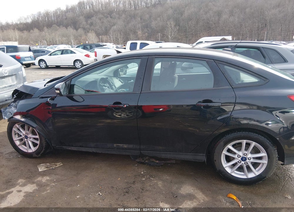 2017 FORD FOCUS SE VIN: 1FADP3F23HL291892