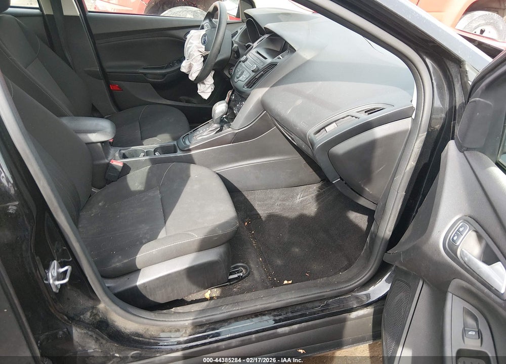 2017 FORD FOCUS SE VIN: 1FADP3F23HL291892