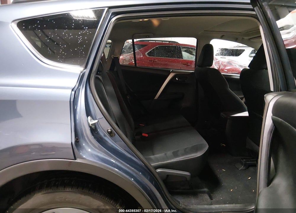 2014 TOYOTA RAV4 XLE VIN: 2T3RFREV2EW179918