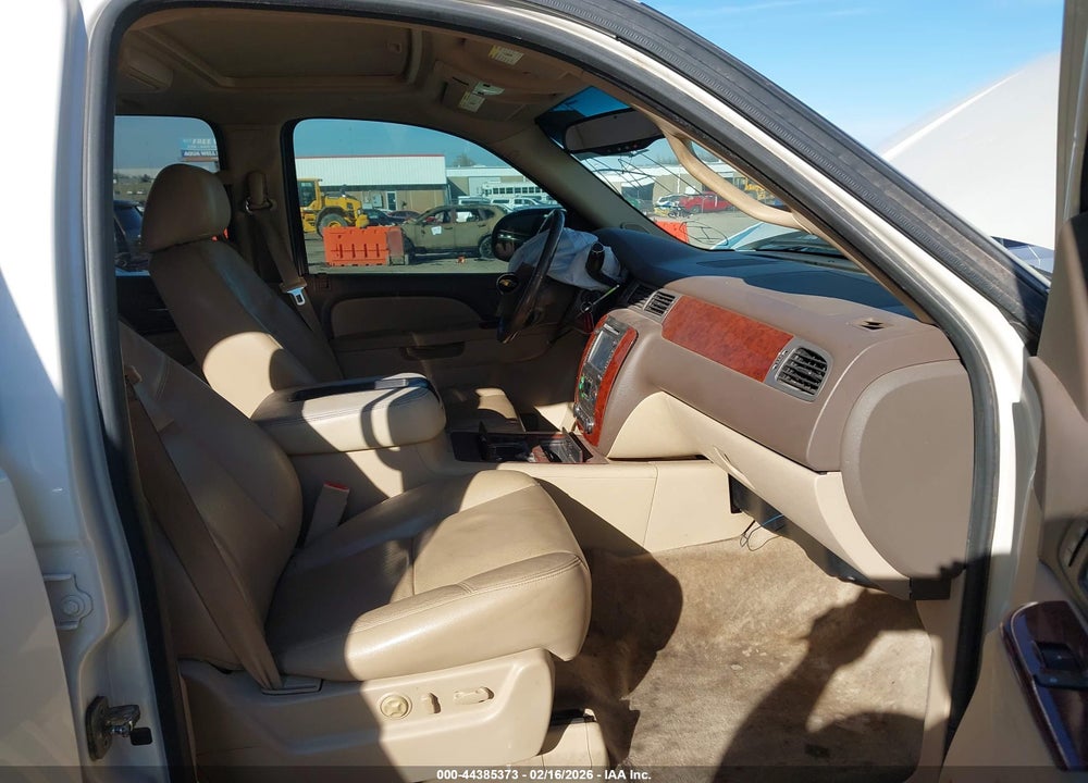2014 CHEVROLET TAHOE LTZ VIN: 1GNSCCE0XER117170
