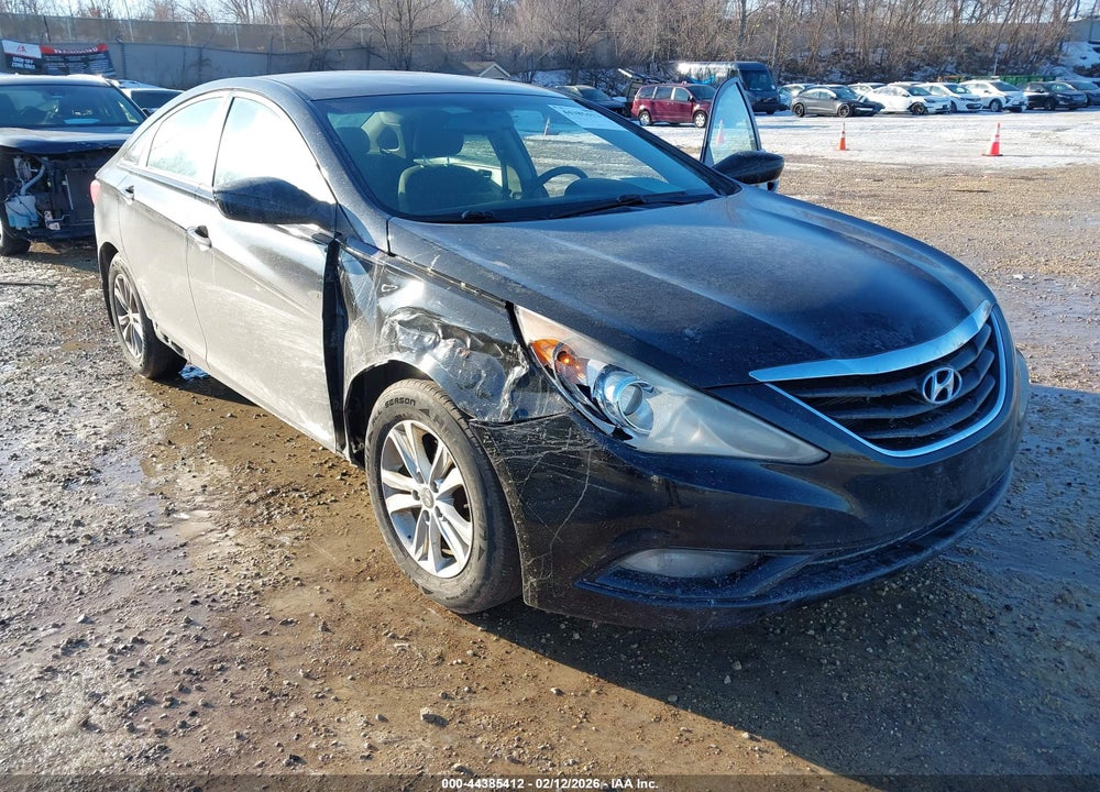 2013 HYUNDAI SONATA GLS VIN: 5NPEB4AC0DH680068