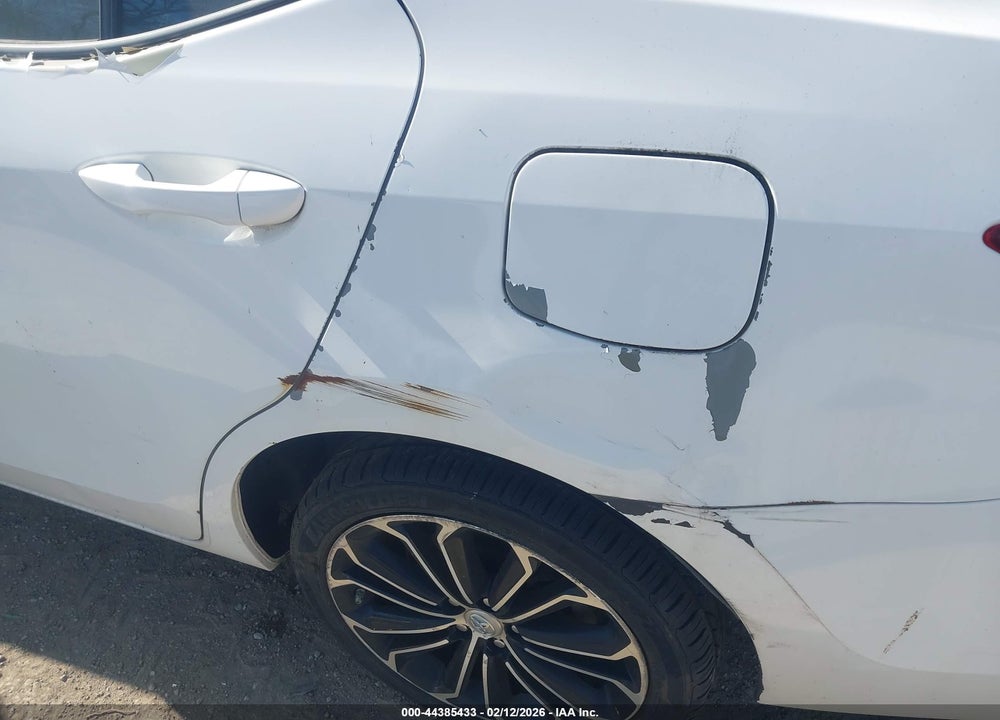2014 TOYOTA COROLLA S PLUS VIN: 5YFBURHE5EP175021