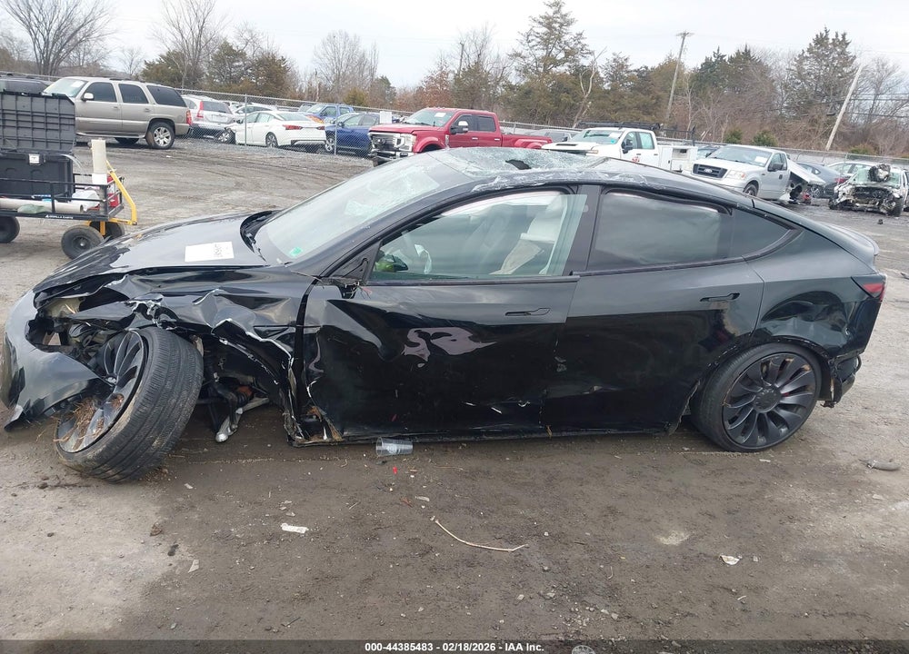 2024 TESLA MODEL Y PERFORMANCE DUAL MOTOR ALL-WHEEL DRIVE VIN: 7SAYGDEF6RA303642