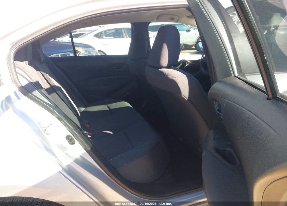 2025 TOYOTA COROLLA LE VIN: 5YFB4MDEXSP238117