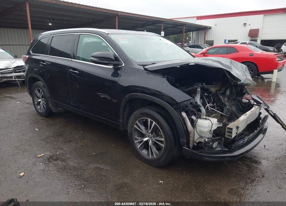 2016 TOYOTA HIGHLANDER XLE V6 VIN: 5TDKKRFH4GS131640