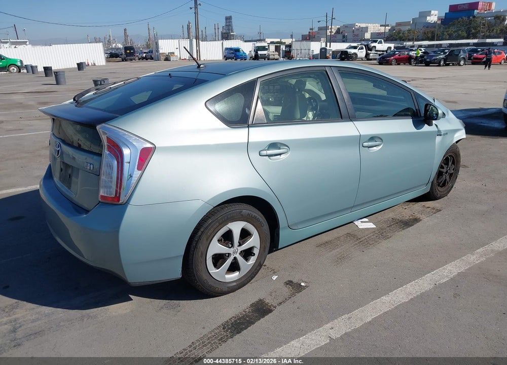 2015 TOYOTA PRIUS TWO VIN: JTDKN3DU5F1894752