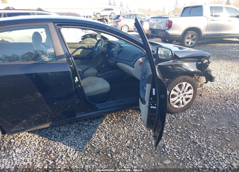 2012 KIA FORTE EX VIN: KNAFU4A27C5537460