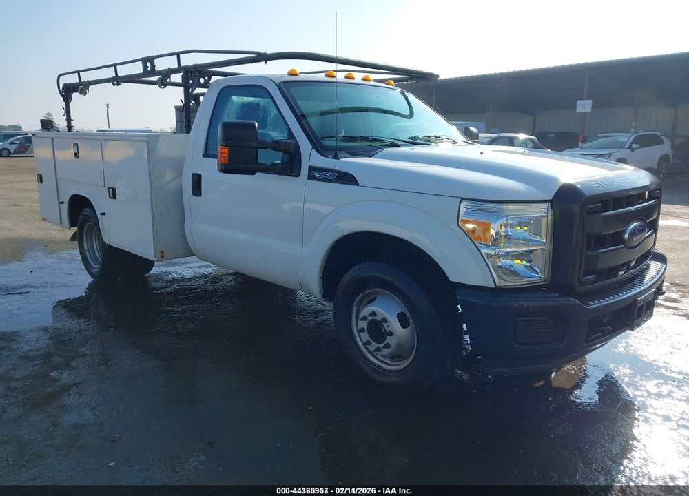 2014 FORD F-350 CHASSIS XL VIN: 1FDRF3G62EEB81707