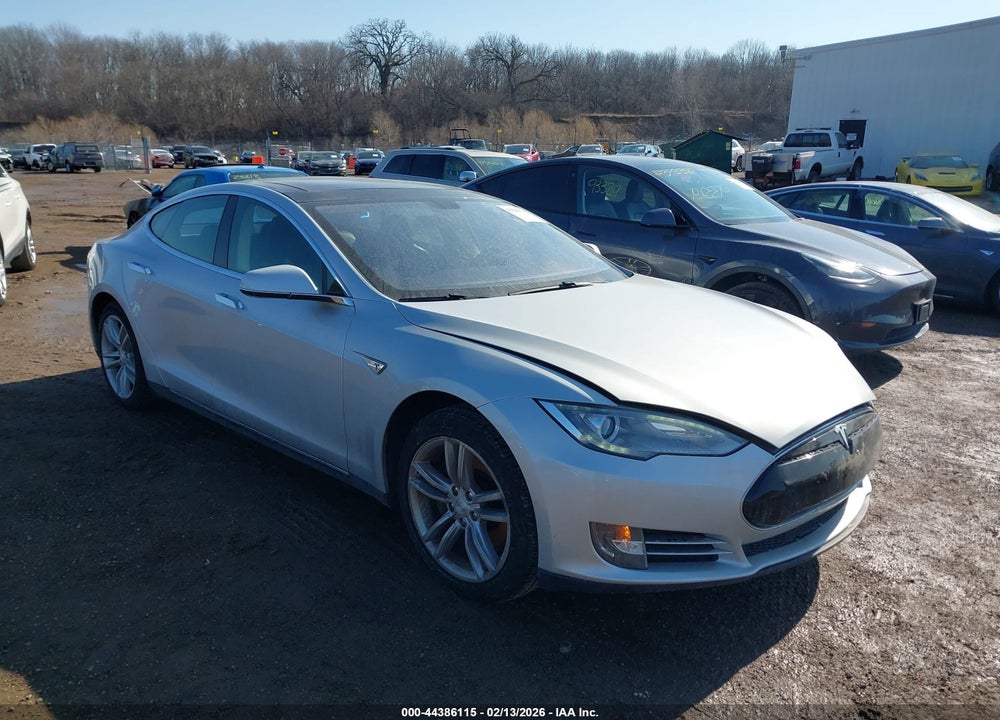 2013 TESLA MODEL S VIN: 5YJSA1AG8DFP13291