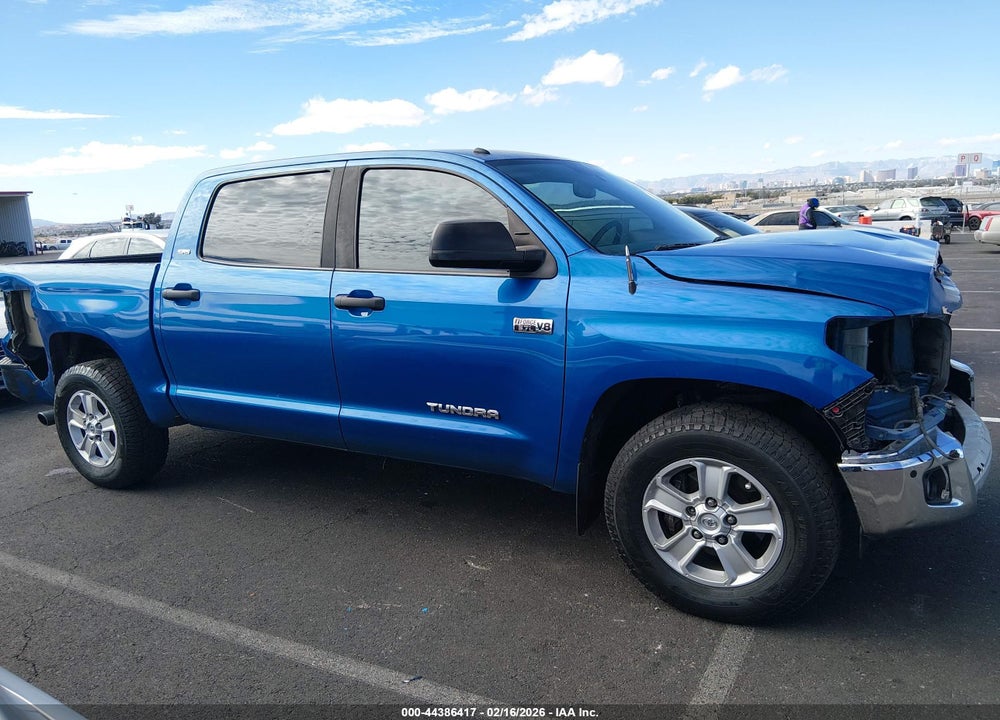 2016 TOYOTA TUNDRA SR5 5.7L V8 VIN: 5TFEW5F17GX211523