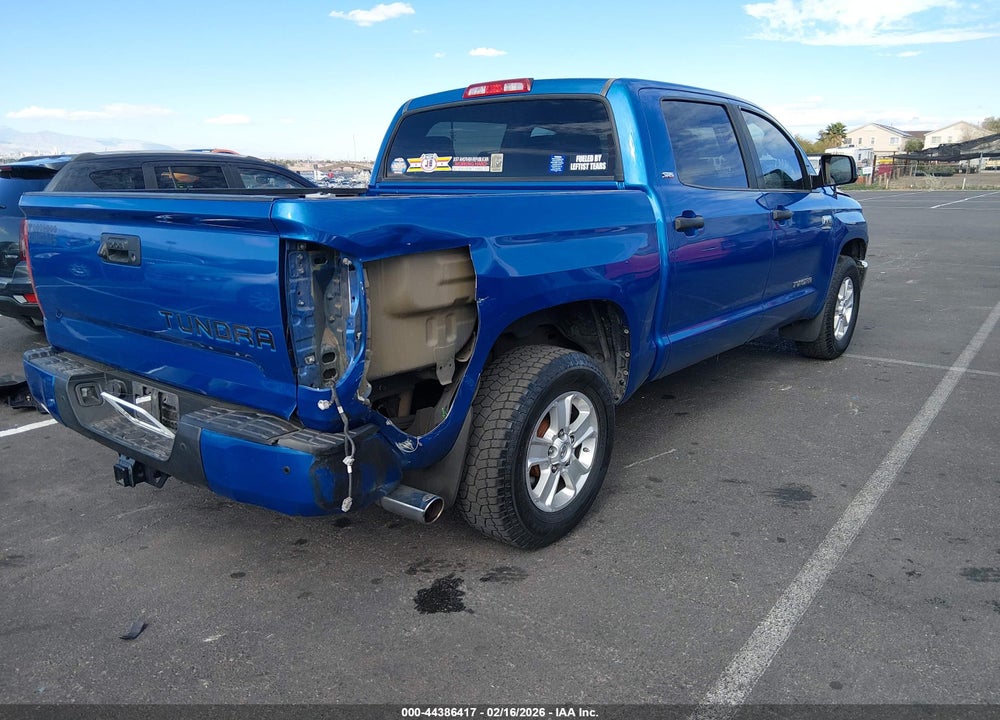 2016 TOYOTA TUNDRA SR5 5.7L V8 VIN: 5TFEW5F17GX211523