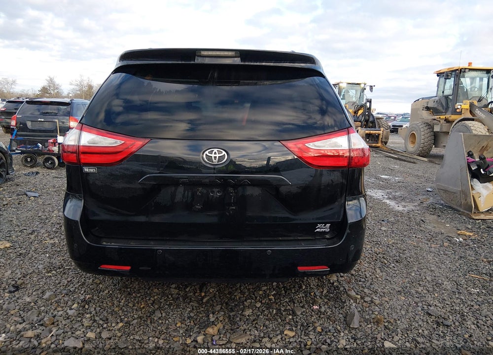 2017 TOYOTA SIENNA XLE PREMIUM 7 PASSENGER VIN: 5TDDZ3DC9HS163798