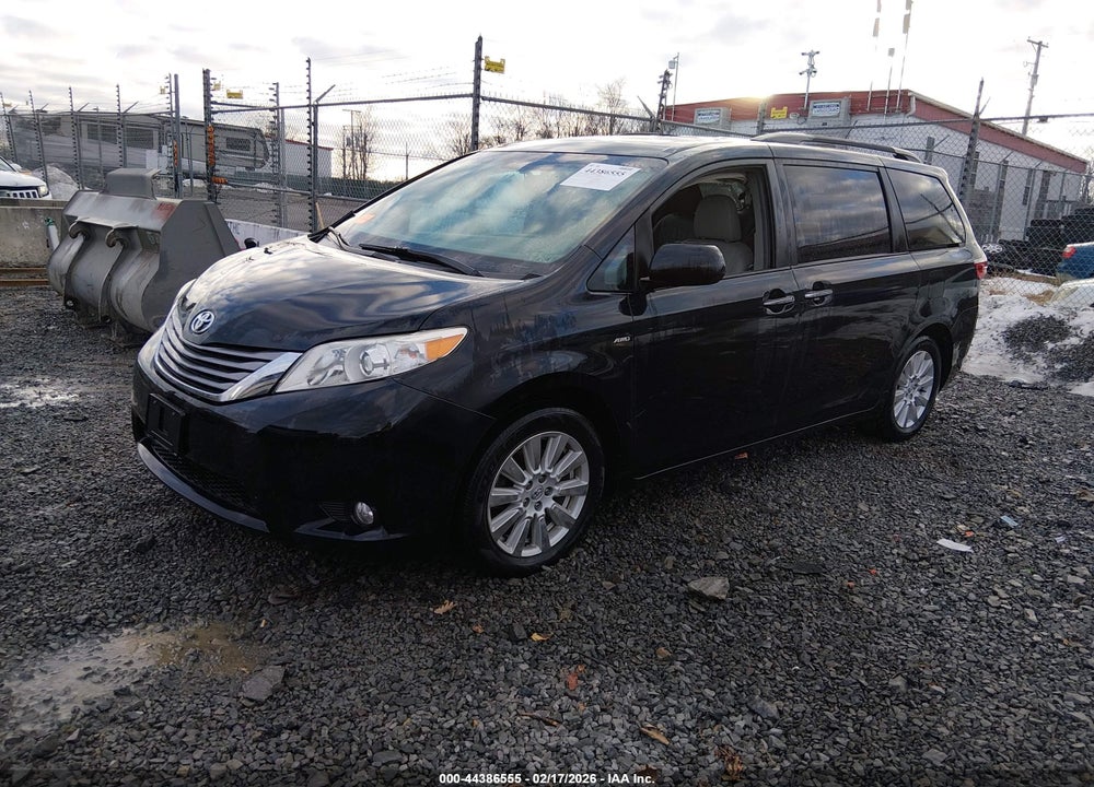 2017 TOYOTA SIENNA XLE PREMIUM 7 PASSENGER VIN: 5TDDZ3DC9HS163798