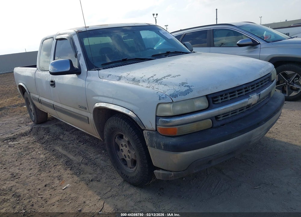 2002 CHEVROLET SILVERADO 1500 LS VIN: 2GCEC19T121192813