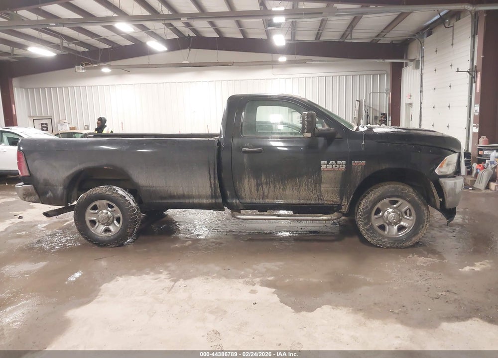 2016 RAM 3500 TRADESMAN VIN: 3C63R3AJ8GG272840