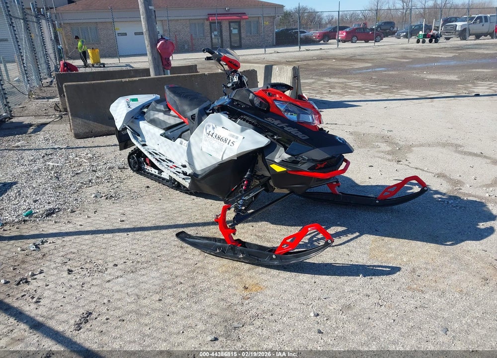 2022 SKI-DOO MX ZX XRS VIN: 2BPSUVND7NV000071
