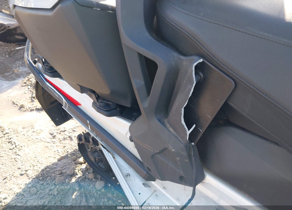 2022 SKI-DOO GRAND TOURING SE VIN: 2BPSEANA0NV000277