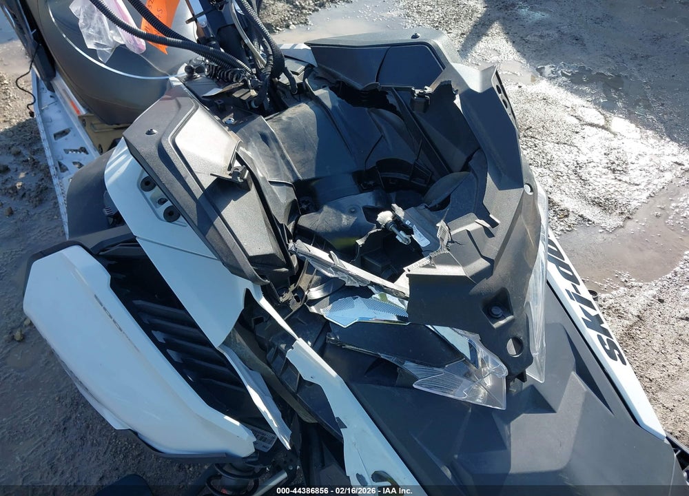 2022 SKI-DOO GRAND TOURING SE VIN: 2BPSEANA0NV000277