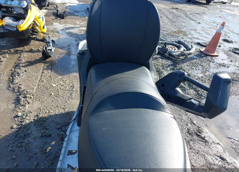 2022 SKI-DOO GRAND TOURING SE VIN: 2BPSEANA0NV000277