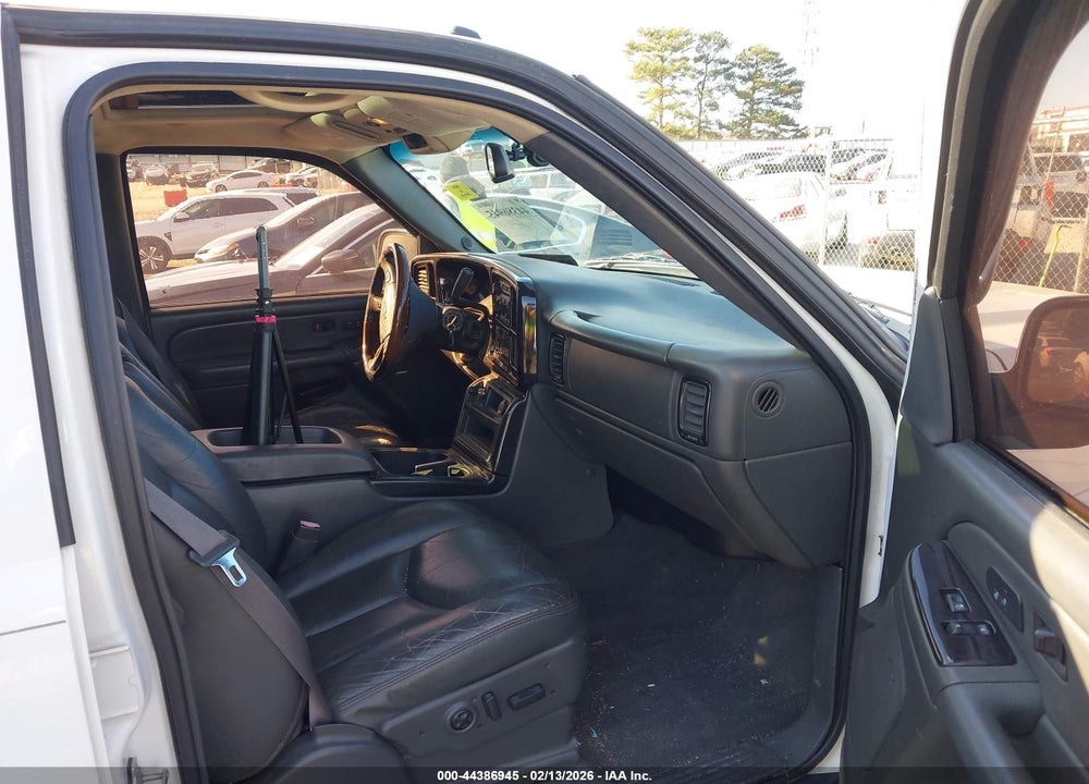 2005 CHEVROLET AVALANCHE 1500 Z66 VIN: 3GNEC12Z55G160464