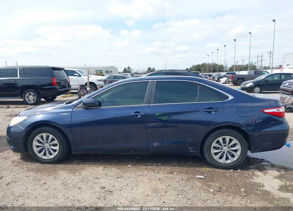 2015 TOYOTA CAMRY HYBRID LE VIN: 4T1BD1FK3FU153884