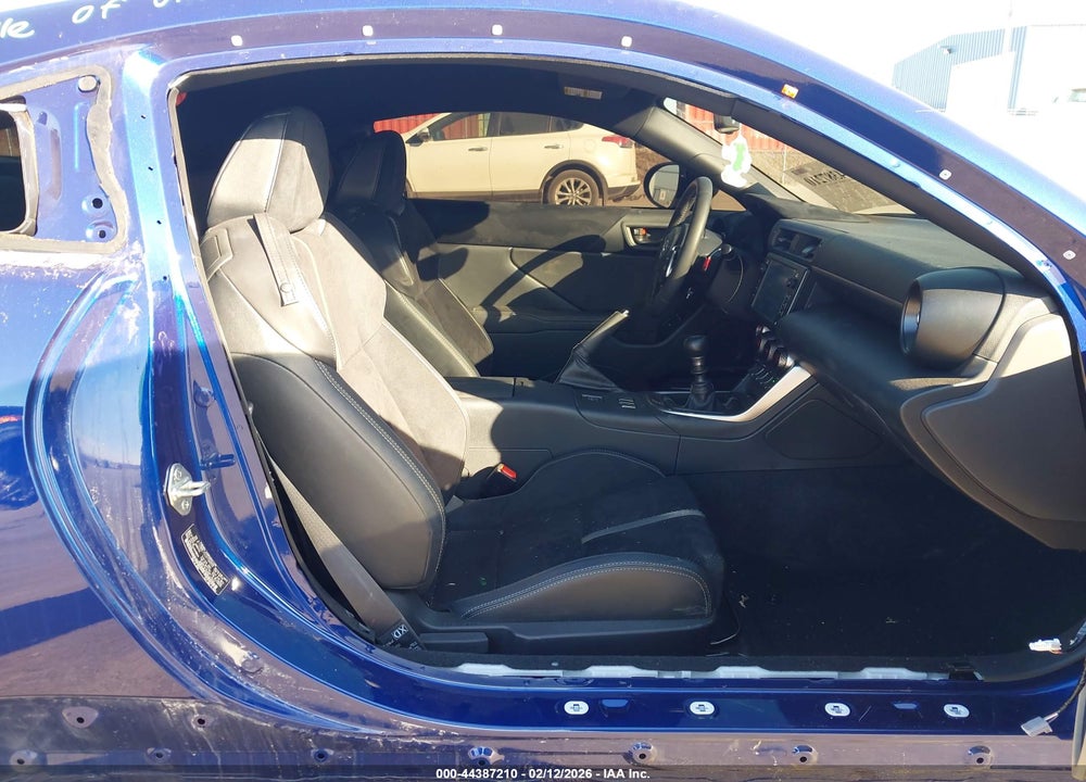 2025 TOYOTA GR86 PREMIUM VIN: JF1ZNBE15S9756899