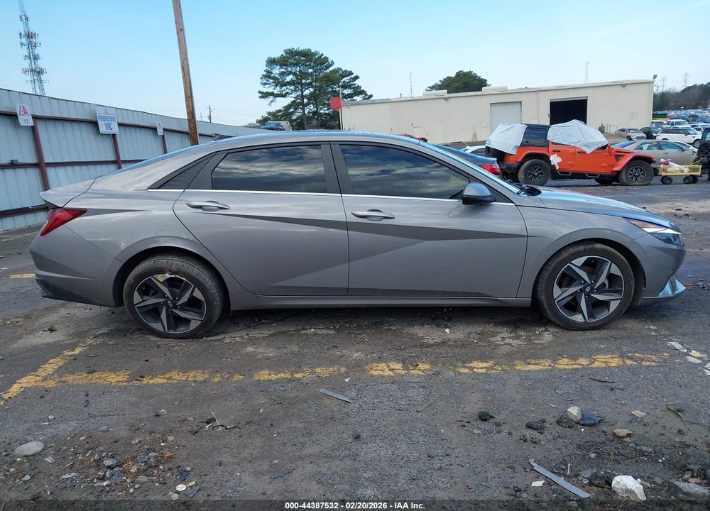 2021 HYUNDAI ELANTRA SEL VIN: KMHLN4AG9MU125011