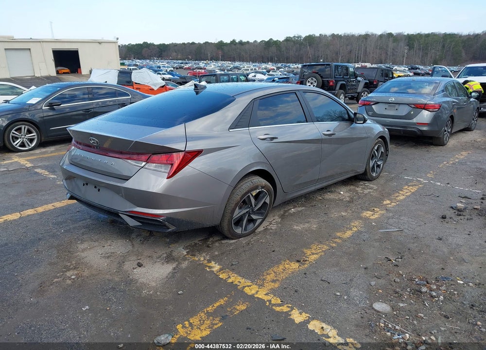 2021 HYUNDAI ELANTRA SEL VIN: KMHLN4AG9MU125011