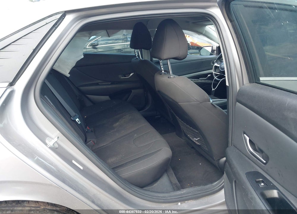 2021 HYUNDAI ELANTRA SEL VIN: KMHLN4AG9MU125011