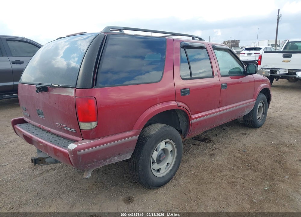 1997 GMC JIMMY SLS VIN: 1GKCS13W9V2558216