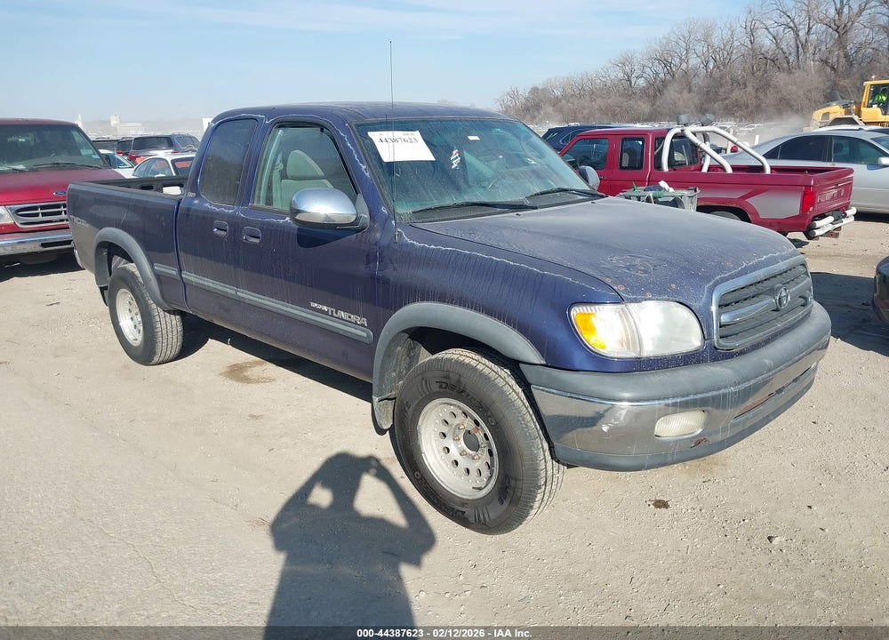 2000 TOYOTA TUNDRA SR5 V8 VIN: 5TBBT4413YS032484