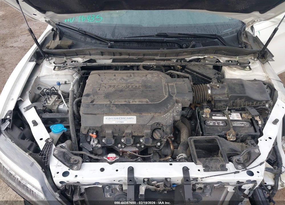 2016 HONDA ACCORD TOURING VIN: 1HGCT2B07GA006333