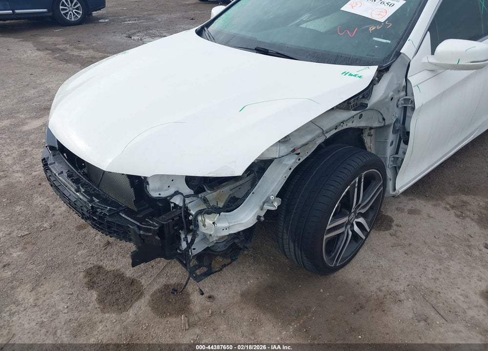 2016 HONDA ACCORD TOURING VIN: 1HGCT2B07GA006333