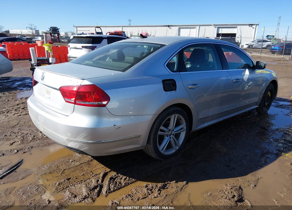 2014 VOLKSWAGEN PASSAT 2.0L TDI SEL PREMIUM VIN: 1VWCN7A30EC037729