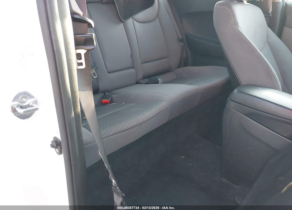 2013 HYUNDAI ELANTRA GS VIN: KMHDH6AE6DU010484