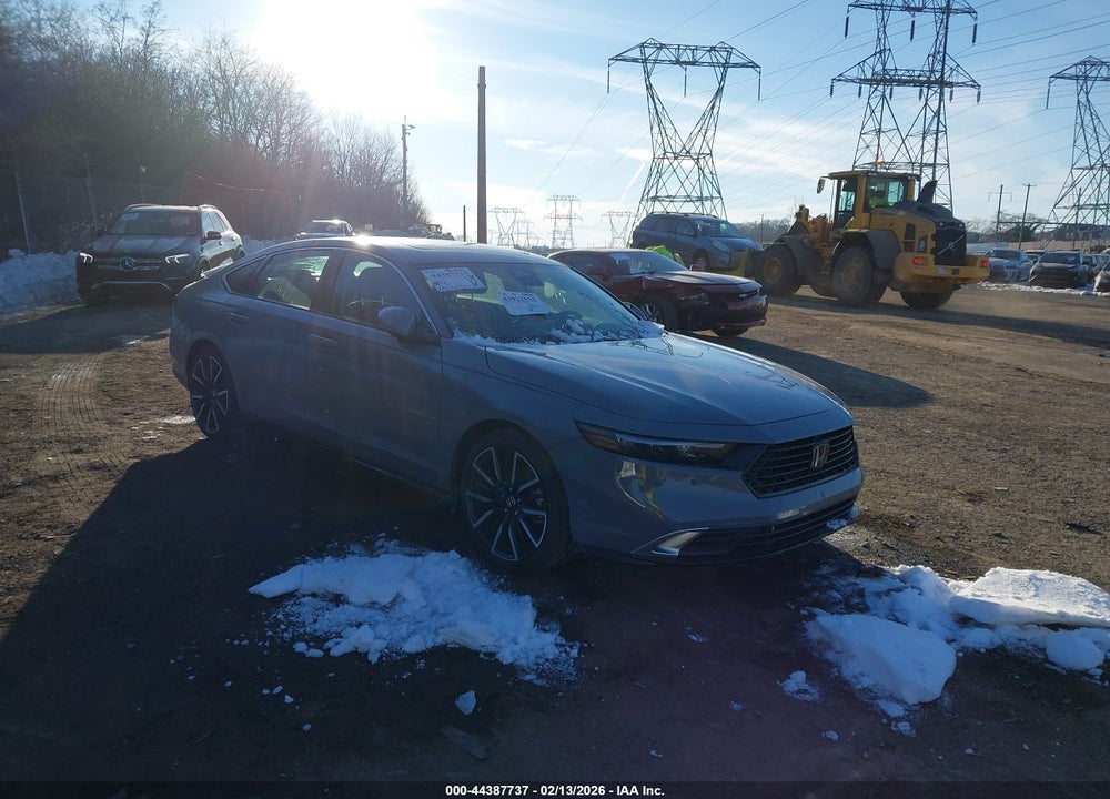2025 HONDA ACCORD HYBRID TOURING VIN: 1HGCY2F83SA056981