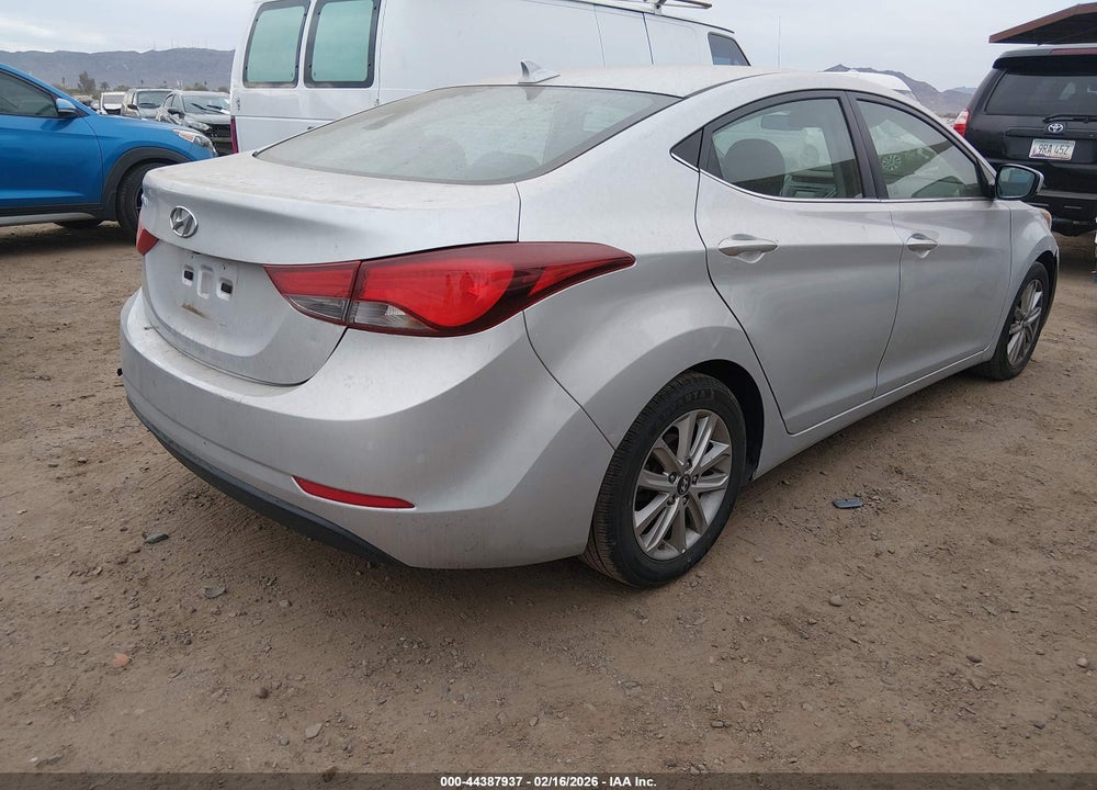 2015 HYUNDAI ELANTRA SE VIN: 5NPDH4AE3FH594252