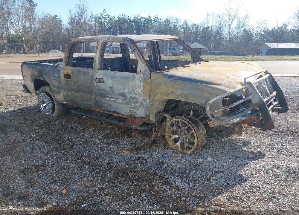2005 GMC SIERRA 1500 SLT VIN: 2GTEK13T551305890