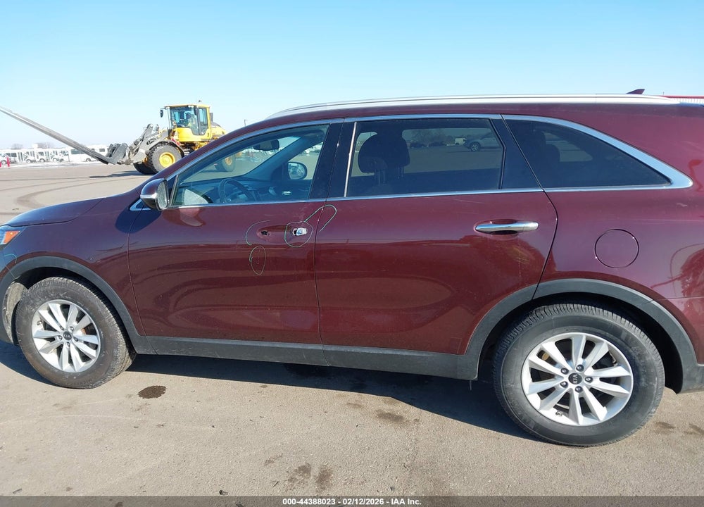 2019 KIA SORENTO 2.4L LX VIN: 5XYPGDA32KG433438