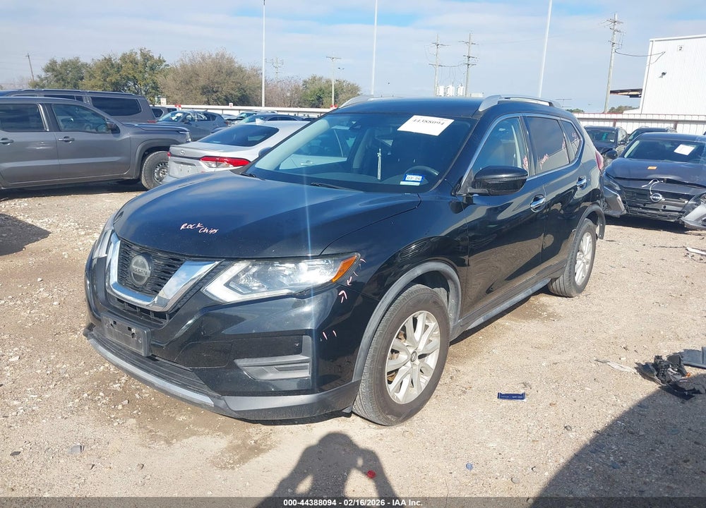 2020 NISSAN ROGUE SV FWD VIN: JN8AT2MT5LW000657