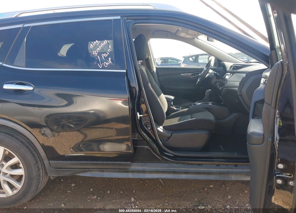 2020 NISSAN ROGUE SV FWD VIN: JN8AT2MT5LW000657
