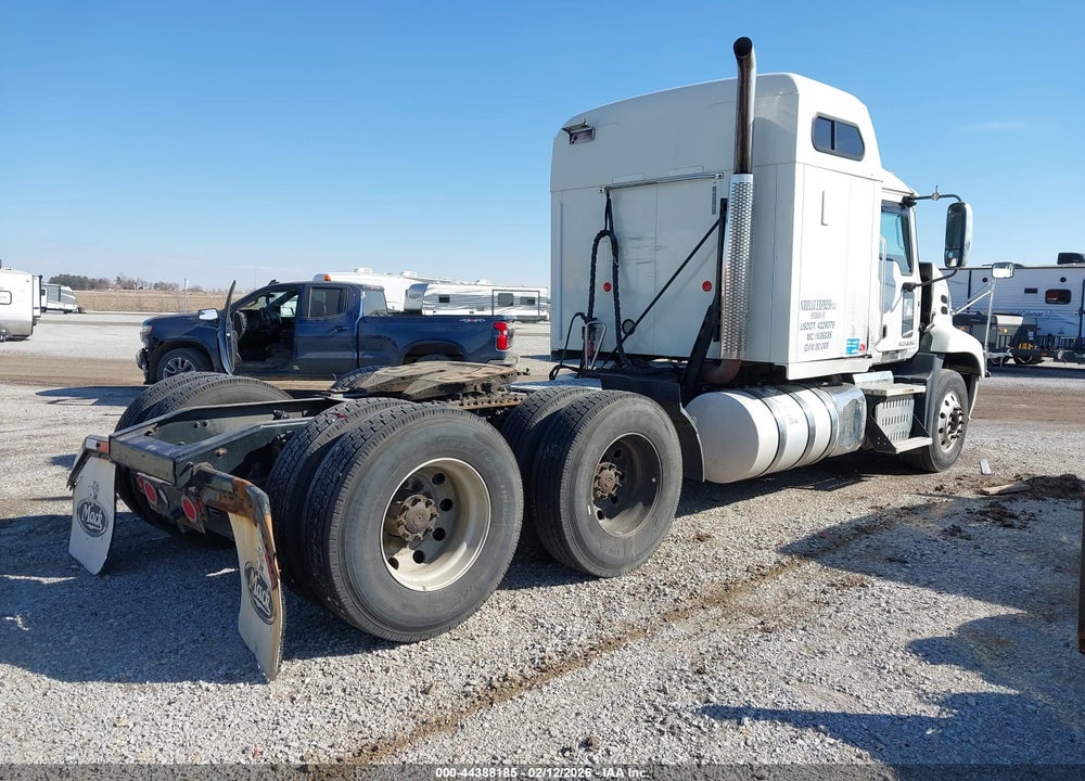 2015 MACK 600 CXU600 VIN: 1M1AW07Y5FM047704