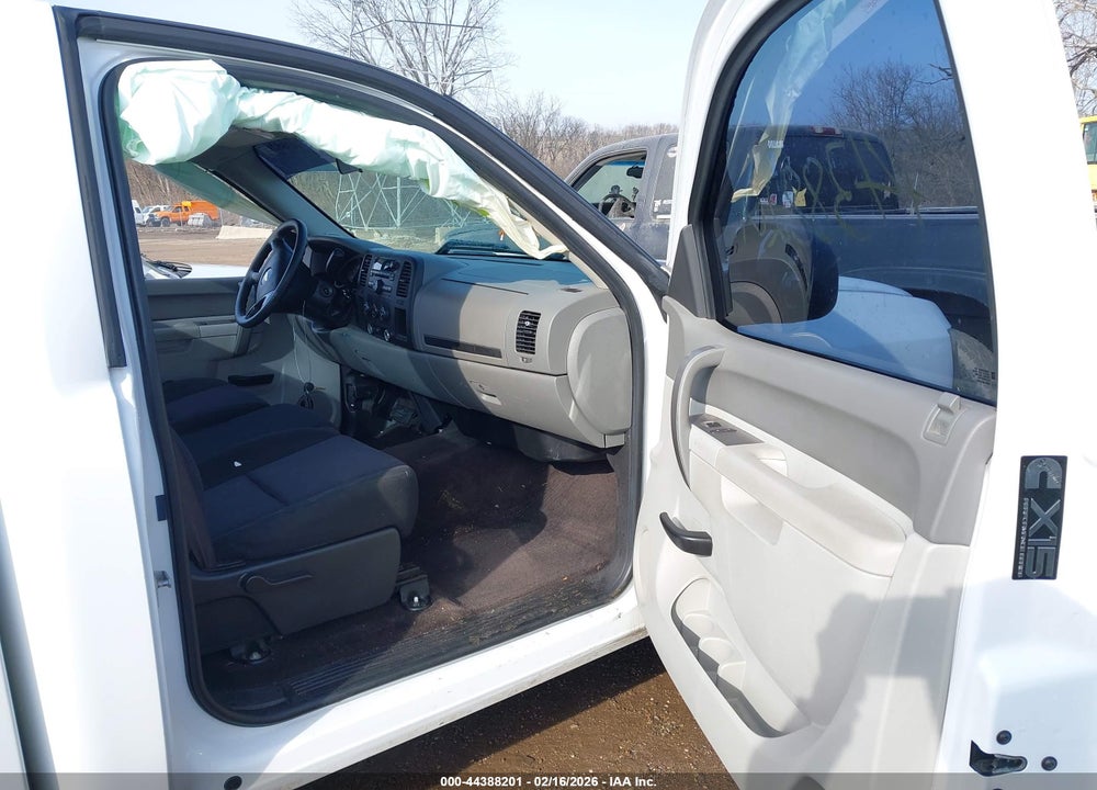 2011 CHEVROLET SILVERADO 1500 WORK TRUCK VIN: 1GCNCPEA3BZ325828