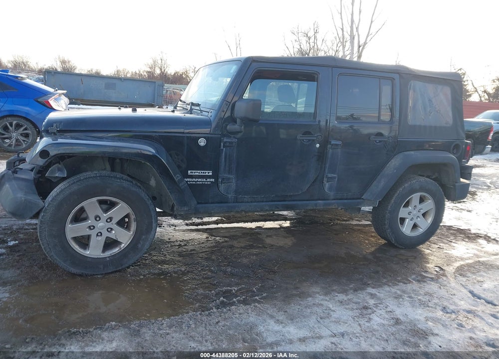 2014 JEEP WRANGLER UNLIMITED SPORT VIN: 1C4HJWDG3EL173284