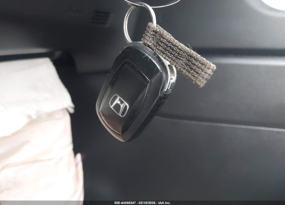 2023 HONDA PILOT AWD LX VIN: 5FNYG1H24PB021858