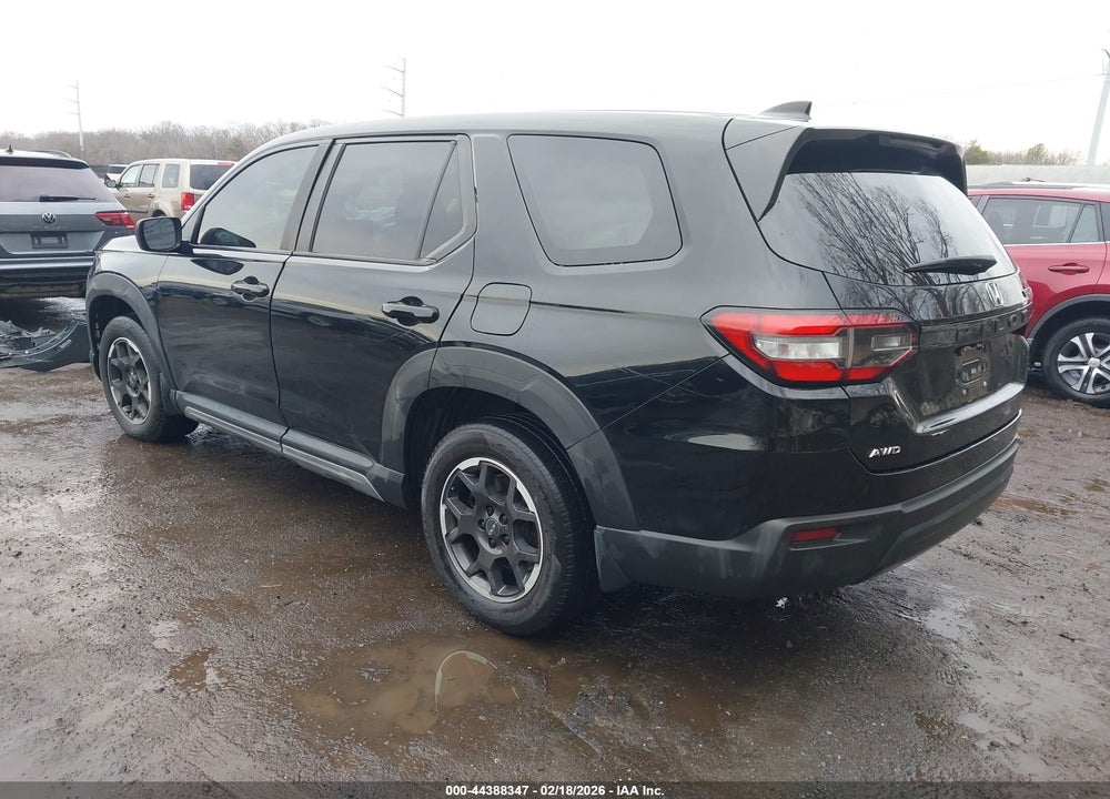 2023 HONDA PILOT AWD LX VIN: 5FNYG1H24PB021858